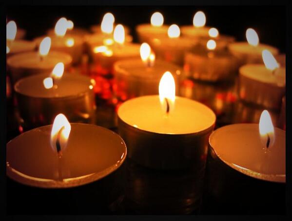 Feliz sábado. Hoy, apaguemos por nuestro planeta.