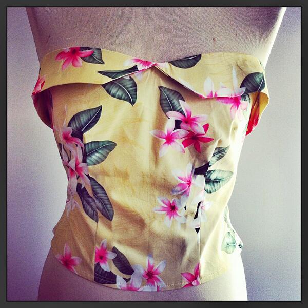 Retro 1950's inspired bustier made with my fabrics :)  #vintage #hawaiianfabric #retroclothing