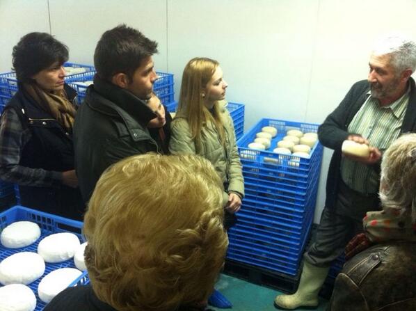 alimentours's tweet image. #formatge by @CatalanVoices: Visiting #trosdesort, a cheese factory producer.  #formatgeturisme #quesoturismo #queso