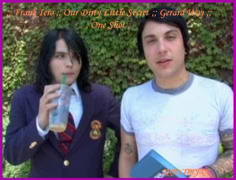 frerardsexual's tweet photo. We all know what's going through gerards mind atm.. http://t.co/AQqv3aErUa