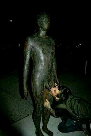 frerardsexual's tweet photo. Imagine that statue being gerard.. Oh frankie you naughty boy ;) http://t.co/XXrVNWlzCC