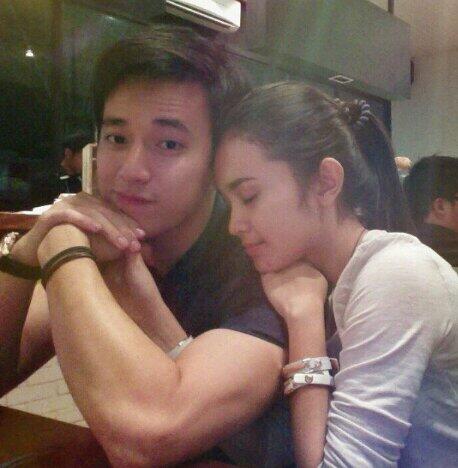 WeTeamBilly's tweet photo. happy satnite, mblo. :P http://t.co/x8a9fHNSWz