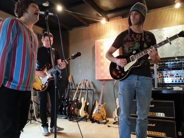 New tunes with <a href="/PrettyCartel/">★彡PRETTY CARTEL彡★</a> :)