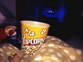 SanchisAida's tweet photo. Sesió de peli en la personeta que mes vuic !! Teamee bixet (L) @Jordi_DG http://t.co/YDBgOyuIfy