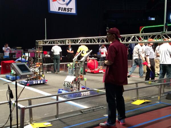 TerraBots's tweet photo. Sr RC swaggerdy III is ready... #omgrobots #goodvib #10klakes @StPaulPrep http://t.co/HbuqXA2o1l