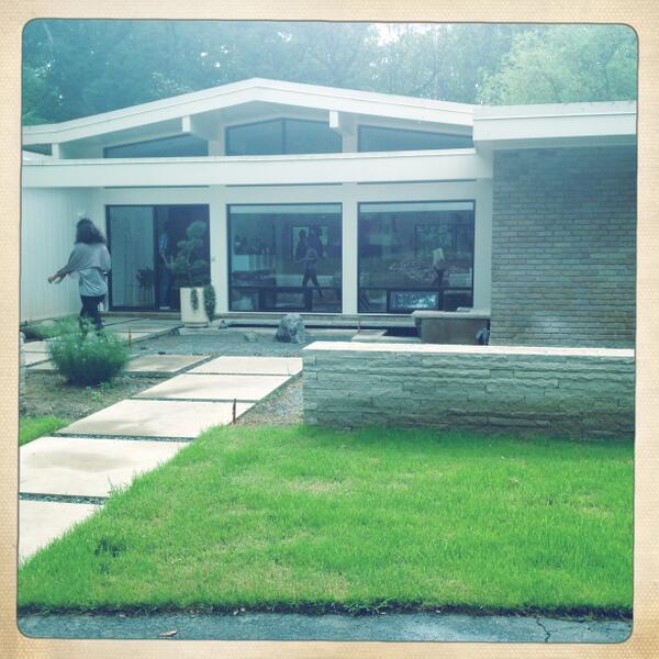 A. Carrie (Carrie_Too) Twitter