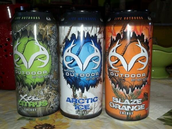 CSinger03's tweet photo. Had to get one of each of my favorite @Realtree_Energy drinks #loveit http://t.co/nqN2Qe38LT
