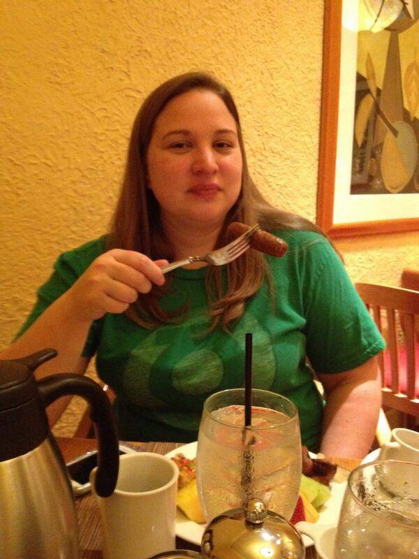 DhsHosa's tweet photo. Mrs. Weber eats a lot of sausage... lol good breakfast #dhshosa #beatpalmdale http://t.co/M580qn1QjQ