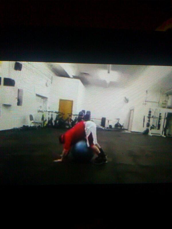allthelovesav's tweet image. @taylorcaniff Guess what I&apos;m watching Caniff. #gymtutorial