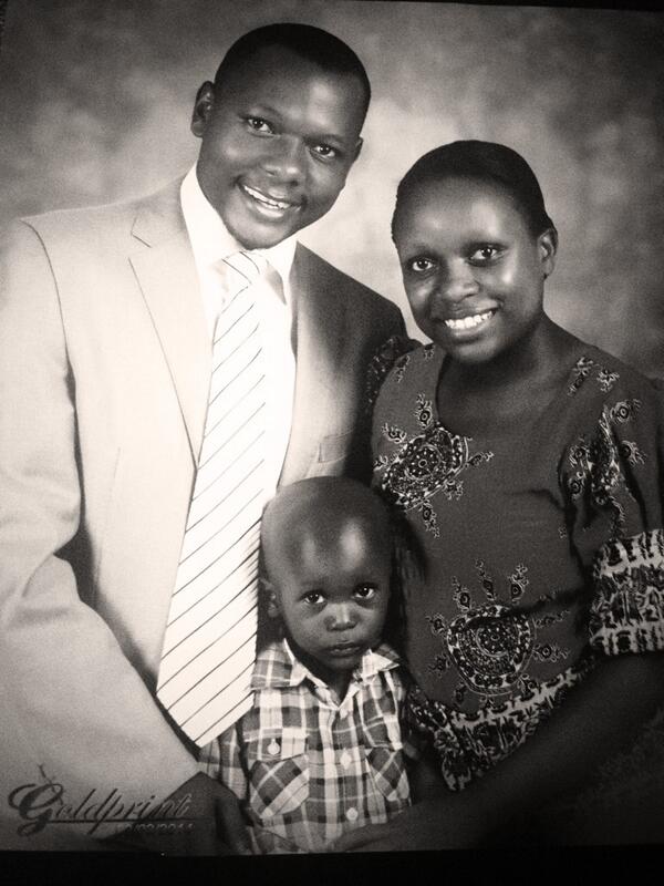 drsixpencec2011's tweet photo. Finally can relax at home with family @drsixpencec2011 http://t.co/8lX1iH2emn