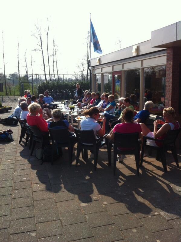 TVBuitenpost's tweet photo. Prachtige Openingstoernooi bij TV Buitenpost http://t.co/dFPtnJsut4