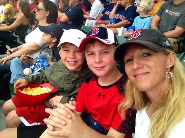 SandyDollarDJO's tweet photo. Next best thing to @RedSox opening day is... @RedSox closing day. #springtraining2014 http://t.co/7Lppx5QaA3