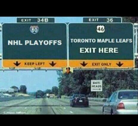 rickcomtois's tweet photo. New sign on the 401 just went up #TorontoMapleLeafs http://t.co/OOUI2DEMPE