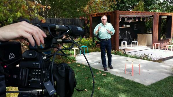 Kollabor8Agency's tweet photo. Graham Ross presenting the Melbourne Flower Show for @gardenclinic tv #mifgs #grahamross @benzenvideopro http://t.co/MSEoLSlTGi