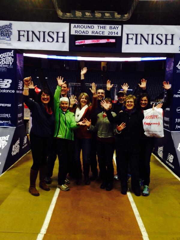 ActiveRunningNB's tweet photo. #activerunning gang from #northbay ready for #aroundthebay race http://t.co/xDHzkZl8JF