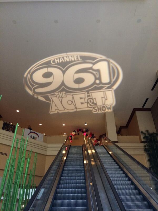 Boomeradio's tweet image. Just 3 hours 'til #SCProm party time! @channel961 @TheAceTJShow