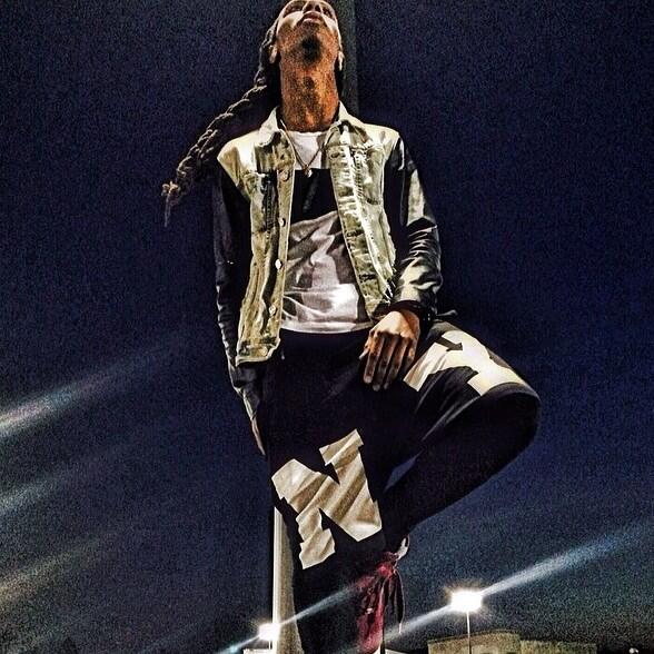 IssaThompRP's tweet image. Niggas 7 Feet tellin Me im who the look up too . 😼✈️