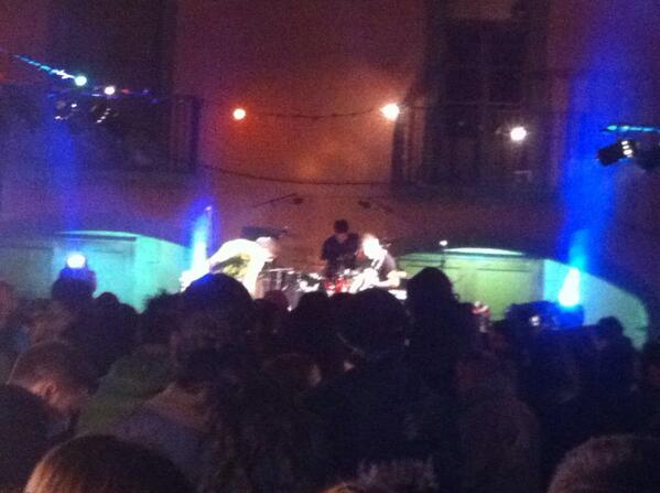 hamitzic's tweet photo. Flying frogs on stage #Pescabirres #torello #Osona http://t.co/IruldZYL6g