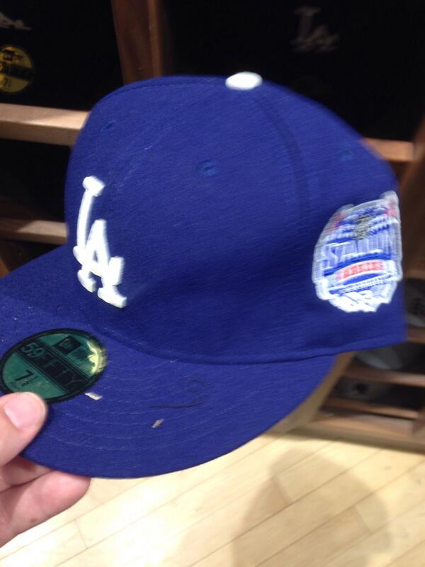 sigtauez188's tweet image. @mayorNHL So does this count as sport cross dressing? #mayorruling