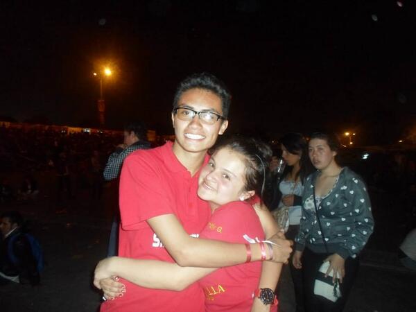 Cristian_SFDC's tweet image. @sandygaleanog Tantos momentos compartidos Te AMO mejor amiga ♥ #2Endles.