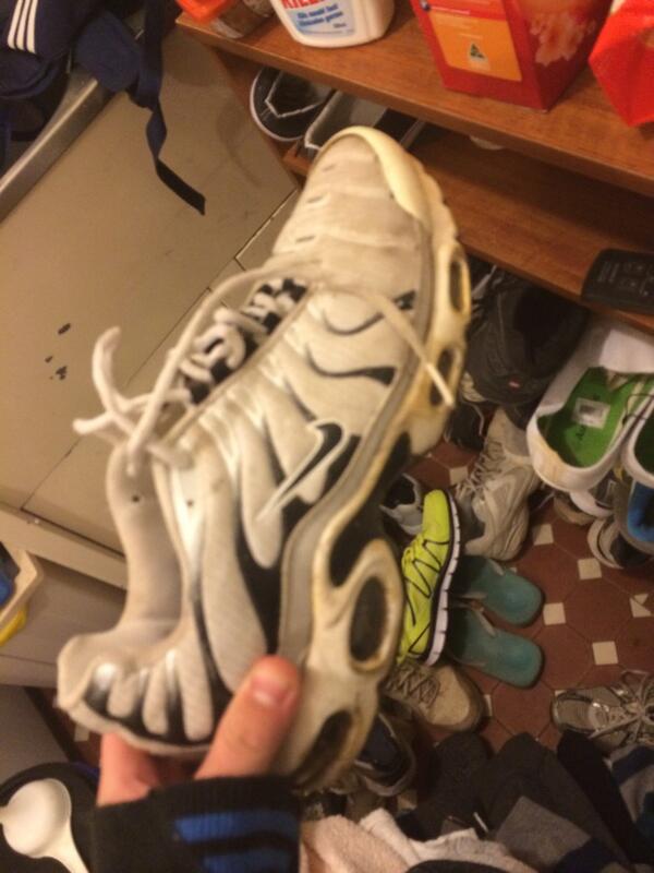 Sneaker_Lad's tweet photo. Found my mates TNs http://t.co/vKYNaEfSd5