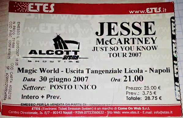 francescarrusso's tweet photo. Old sweet memories <3 #jessemccartney @JesseMcCartney I'd like to have you back in Italy <3 http://t.co/RNtj7xtaMo