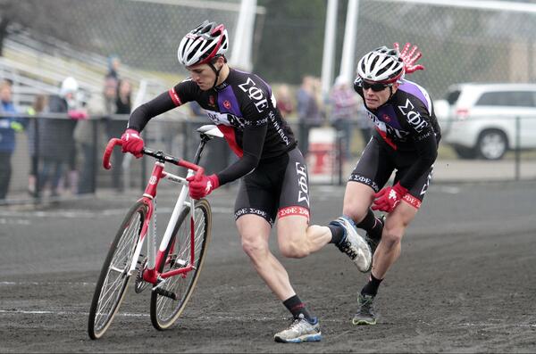 .<a href="/EPCycling/">SigEp Cycling</a> completes an exchange. Photo by @clayymoore. #Little500 #Quals