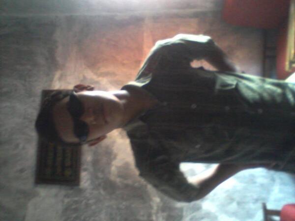 robbyinata's tweet photo. ganteng http://t.co/S2tycYPLze