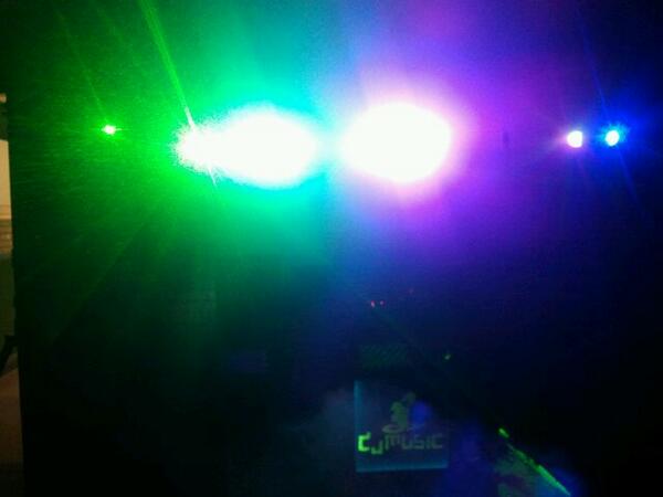 Dj_Wello's tweet photo. Hier nog een foto van gisteravond http://t.co/SJw6lzsvcx