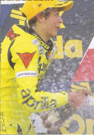 Doctoreddu46's tweet photo. Sta per iniziare il 19° anno nel Mondiale! #daSempreForzaVale http://t.co/2kgPqsuq37