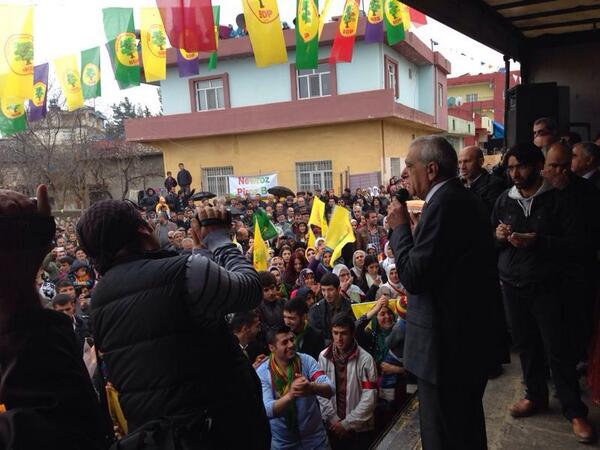 #özyönetimleözgürkimlige Ömerli newrozu