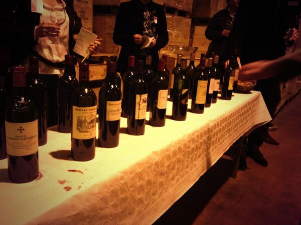 MillesimaFR's tweet photo. Dégustation du millésime 2012 - 1 an aprés les #primeurs juste avant la mise en bouteille #bordeaux12 http://t.co/Qk3EOhyW6e