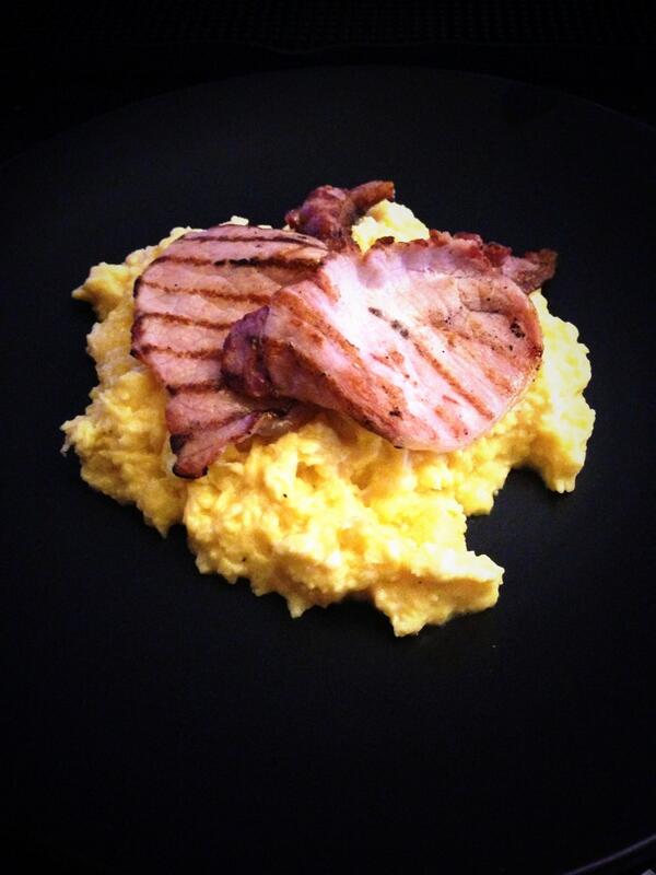 TomMelody1's tweet photo. 6 eggs 2 bacon #breakfast #PaleoDiet #SportRelief #bbcradio5live http://t.co/Z8pcA7oK90