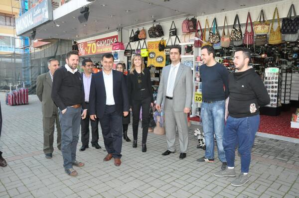 Atatürk Bulvarı Caddesi üzerinde esnaf ziyaretlerimiz devam ediyor..