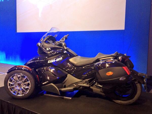 Simcenter_'s tweet photo. RT @DEeditor: David Laroche: How Bombardier uses STAR-CCM + for aerodynamics of Can-Am Spyder. #starglobal http://t.co/WZ9qKeuGWU