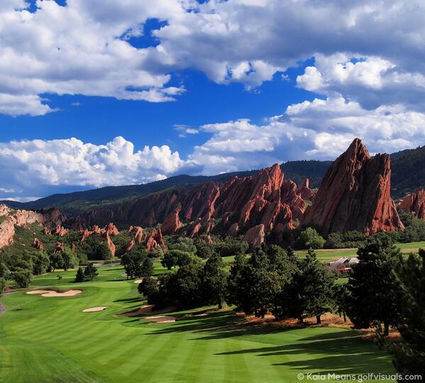 Please tweet or DM if you know a bit about #golf in #Colorado! Here's a pic of amazing Arrowhead. <a href="/ArrowheadGolfCO/">Arrowhead Golf Club</a>