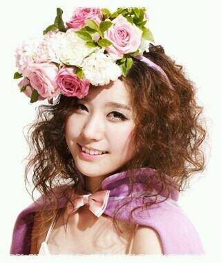 ___VENUS_'s tweet photo. _✍

 Yooyoung ( 이유영 )
 B:1995 / 1 / 23
 BT：A
 P:Main dancer,Lead rapper

https://t.co/6n7U90qUmn