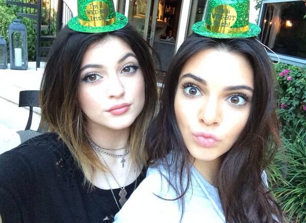 NatalieMasked_D's tweet photo. My ride or die 💚🍀 @Lily_MaskedD http://t.co/HKtE6U9VOw