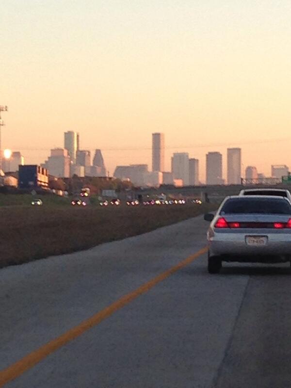 BeckyEdwards14's tweet image. Good morning, Houston! #livingthedream #imnotdriving