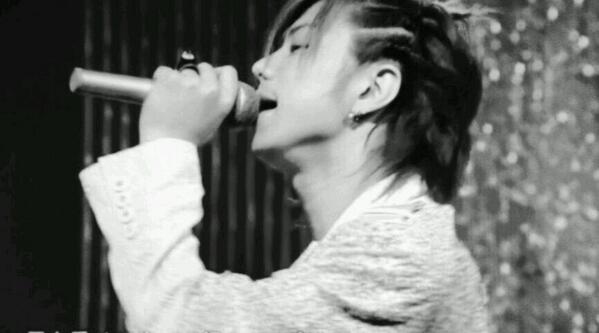 ki____ta_'s tweet photo. 【拡散希望】

€

『  俺が御前の生きる意味に成る殼  』
             なんて全て偽りだけどね。

   偽りで善い楢あげますよ。

   RT   ☞   F
    一般  拒否 http://t.co/s3SUkXlkCJ