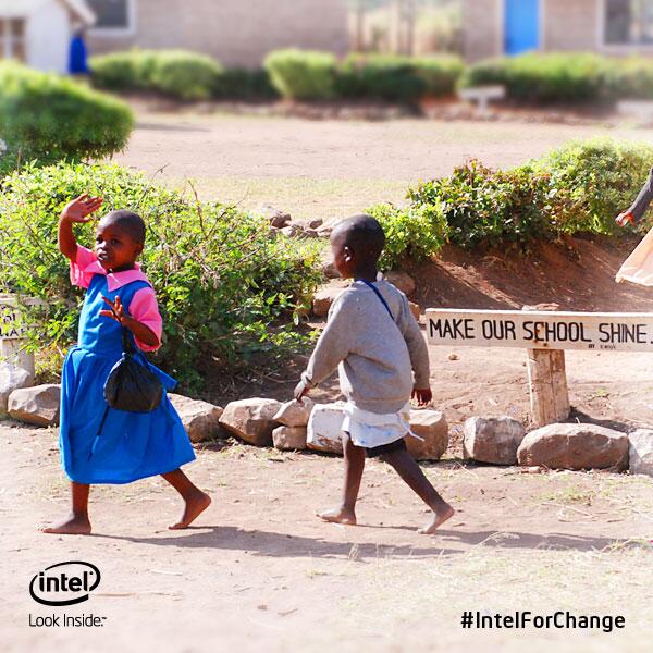 WeAreIntel's tweet image. Courage is overcoming #education barriers placed in our paths bit.ly/1iWABDL #iamcourage #IntelForChange