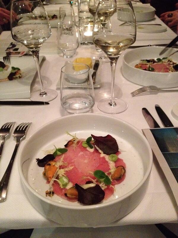 We worden verwend door <a href="/RestaurantTOV/">Restaurant TOV</a> met Spaanse mosselen en kalfsmuis. #lezersdiner