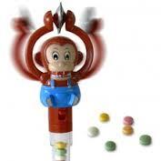 Juguetes con Golosinas    
Macaco pompero 12 uds