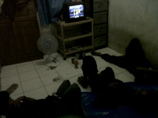 anggi_pnt's tweet photo. @DAcademyID nonton bareng di lampung tengah  pkek jenset http://t.co/FQm6pI57tk