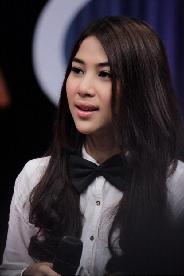 Adindathomass's tweet photo. Thx RT“@virgiljonathans: @Adindathomass . . #inbox #sctv  @SCTV_DetakCinta http://t.co/78FfCtTbRA”