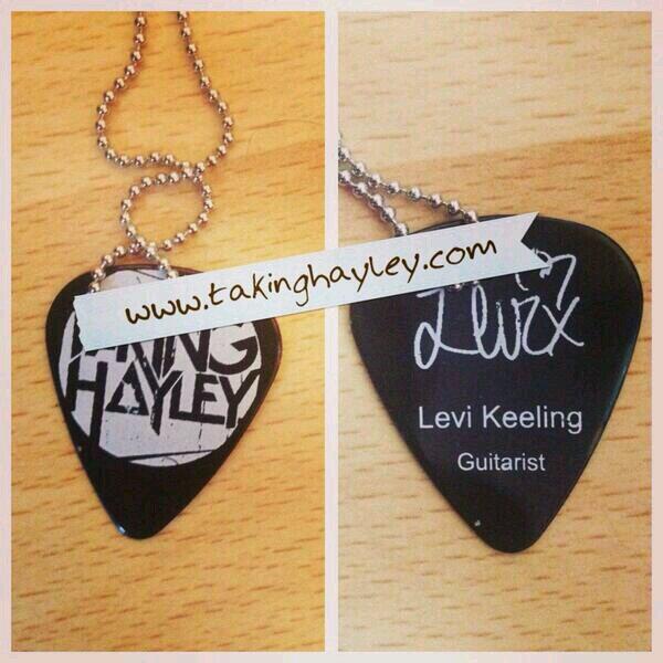 TakingHayleyUK's tweet photo. Levi Keeling guitar pick necklaces are on sale now at http://t.co/UkHYE3GYeJ

VERY LIMITED SO HURRY! http://t.co/ABd6sPu6HX