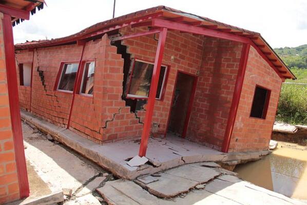 GRAN MISION VIVIENDA #VENEZUELA #18MVzlaTrancaAltirano #18MLeopoldoVamosPorTi #SOSVzla #MADUROINEFICIENTE