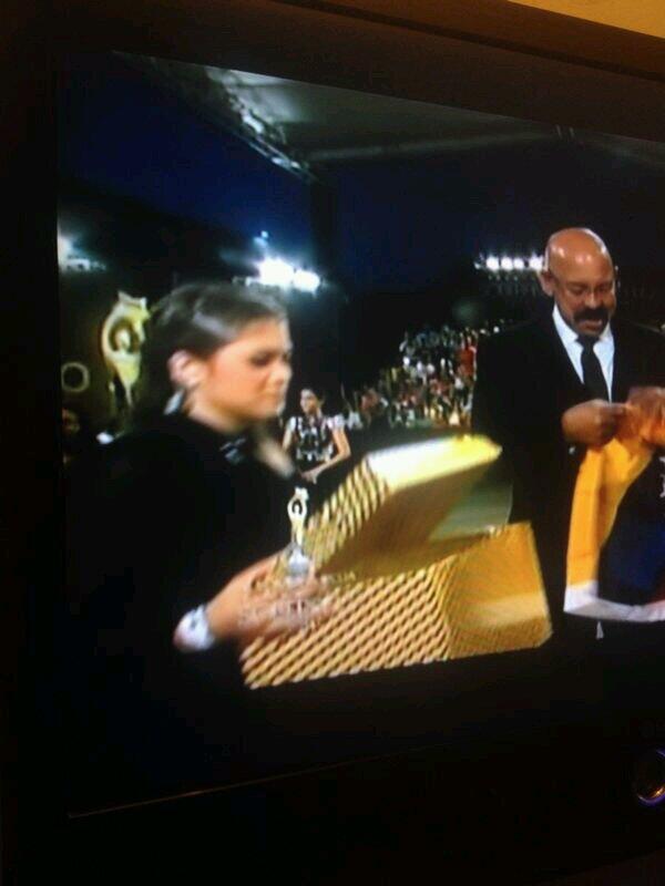 TechyCollado's tweet image. Te acabo de ver! #AlfombraSoberana @MariaIsabelC guay