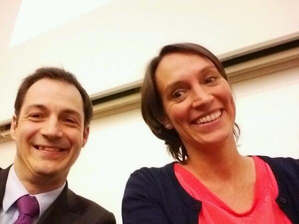 alexanderdecroo's tweet photo. #VRGdebat Gent. @Elisameuleman en ik zijn er helemaal klaar voor http://t.co/Uz6T5XiJZ1