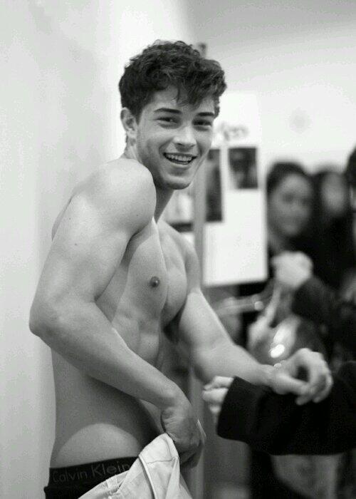 boyswithabbs's tweet photo. http://t.co/EjFh7k0c9k